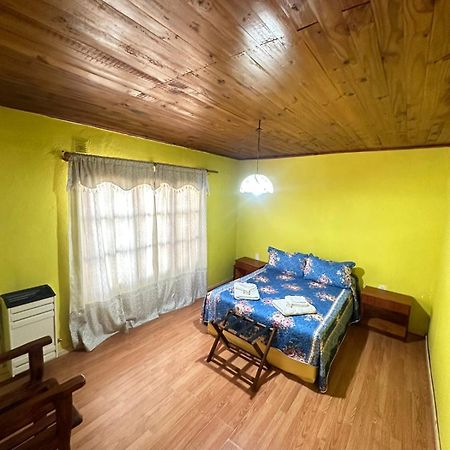 Hospedaje Formosa El Calafate Esterno foto